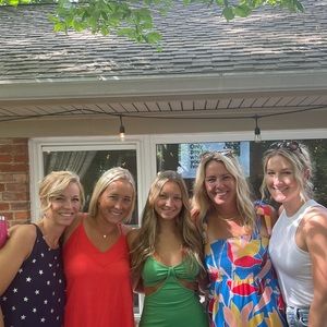 Meet your Posher, Megan